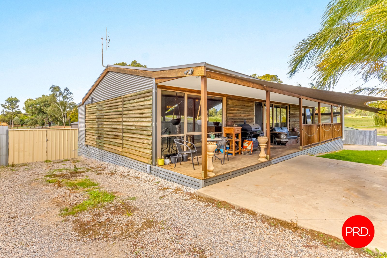 86 Happy Valley Road LONG GULLY 14