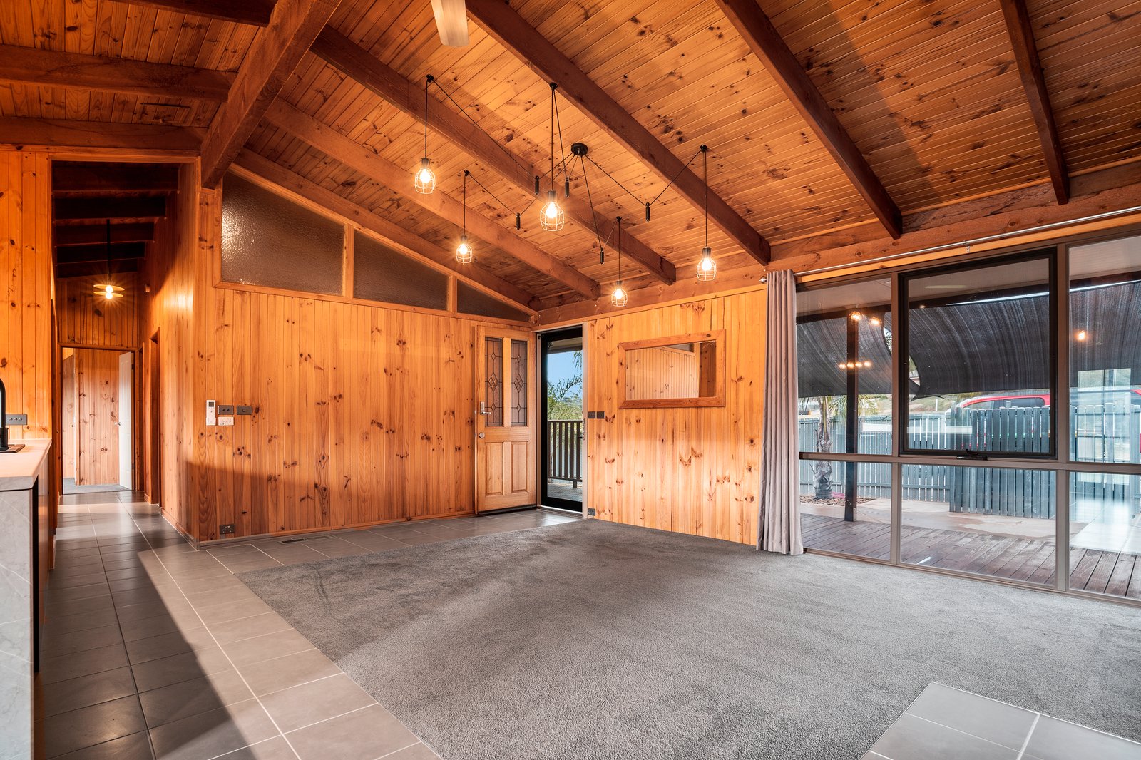 86 Happy Valley Road LONG GULLY 6