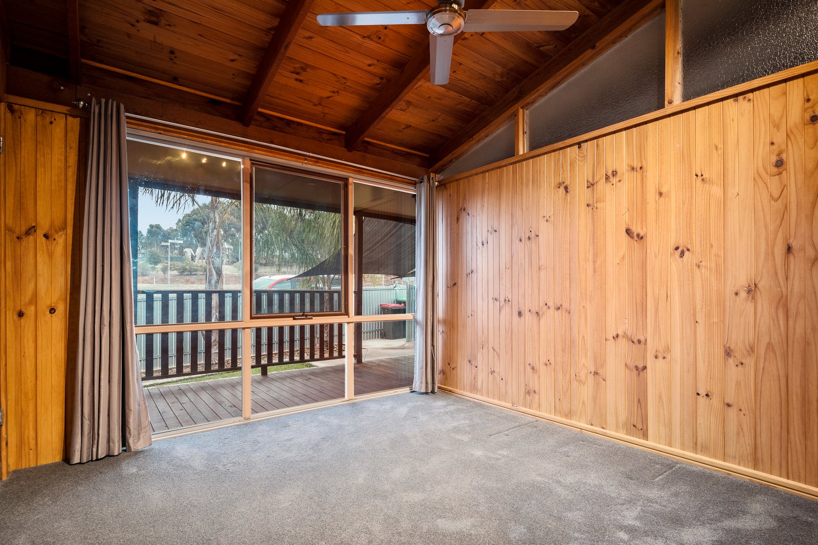 86 Happy Valley Road LONG GULLY 8