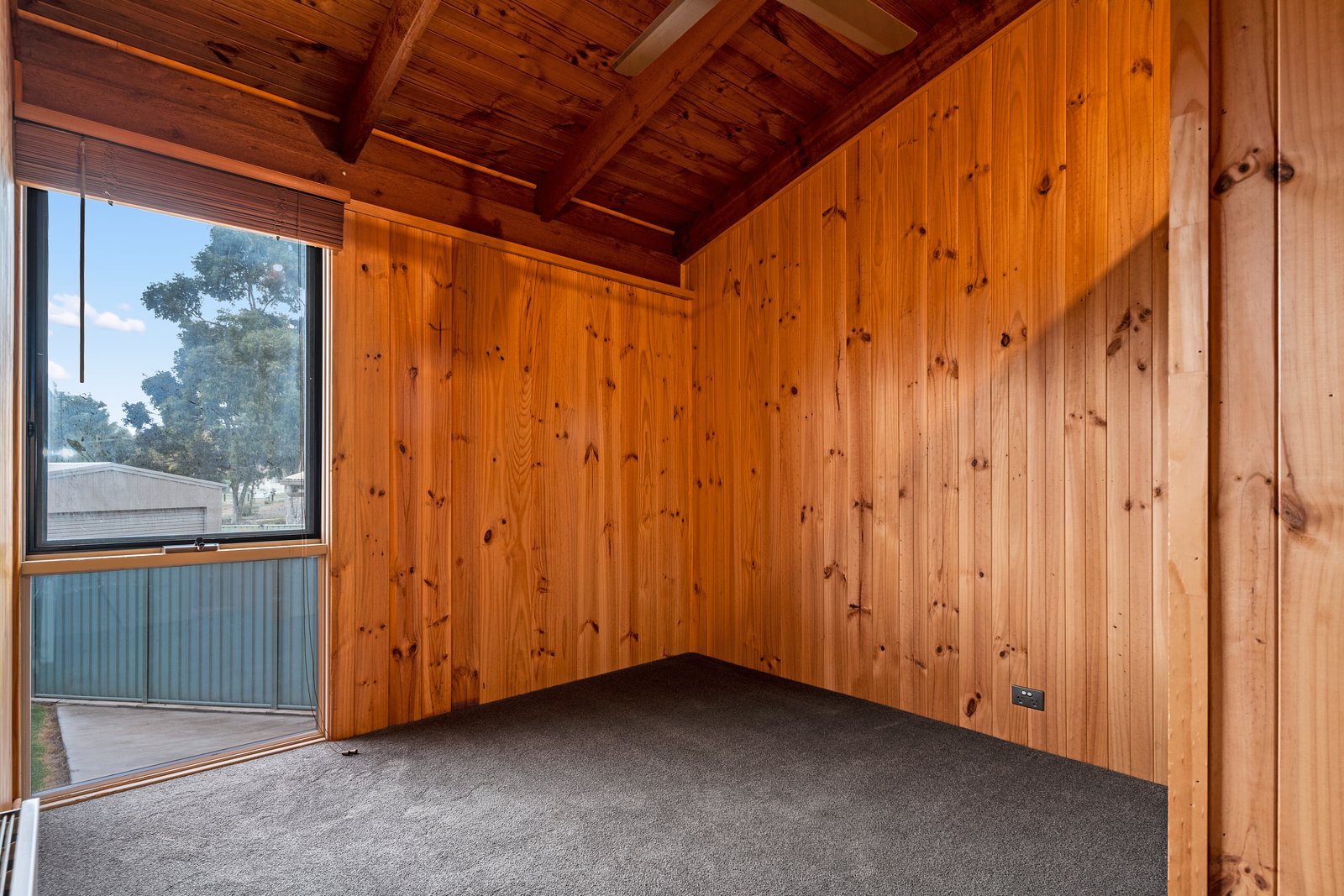 86 Happy Valley Road LONG GULLY 9