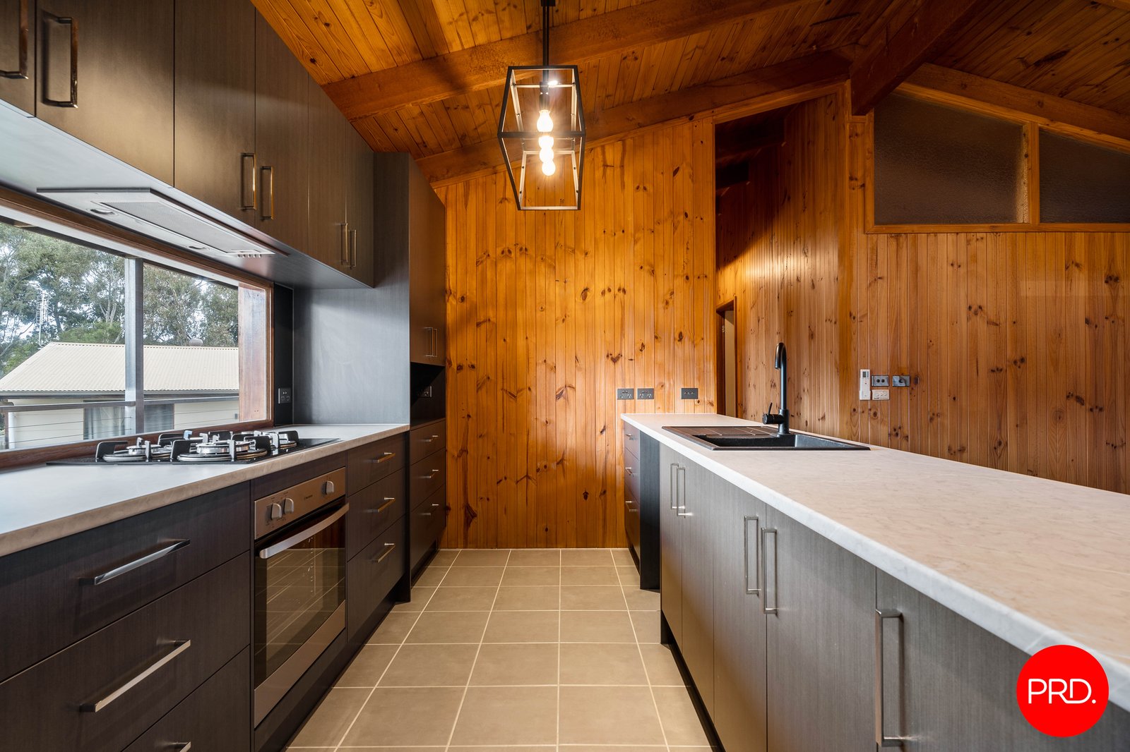 86 Happy Valley Road LONG GULLY 3