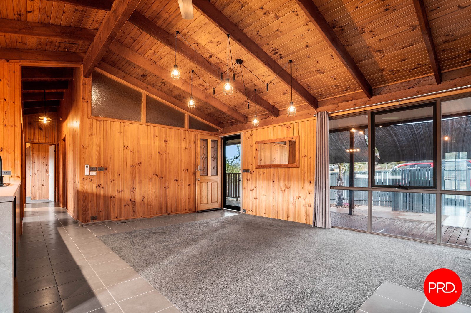 86 Happy Valley Road LONG GULLY 5