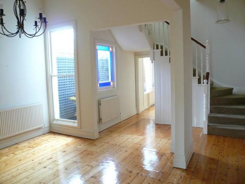 Gallery: 86 Herbert Street