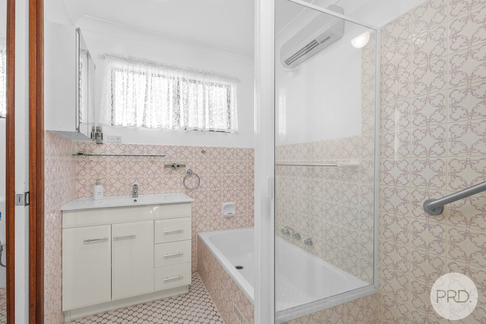 86 Horace Street SHOAL BAY 13