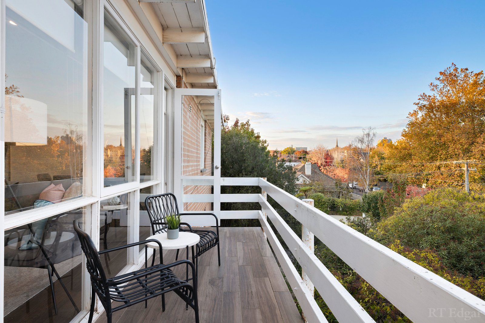 Real Estate and Property in 8/6 Lambert Road, Toorak, VIC