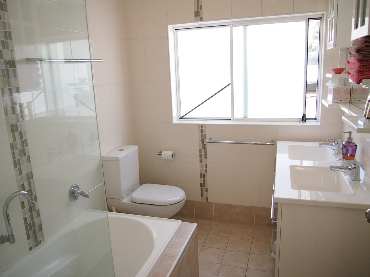 86 Lansdowne Parade OATLEY 3