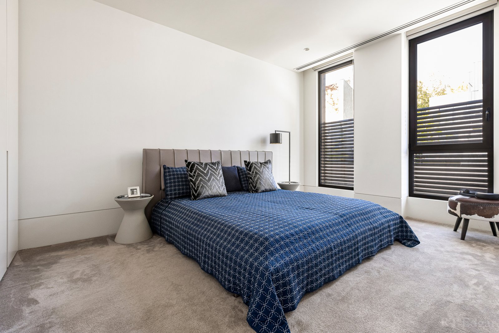 Real Estate and Property in 8/6 Mathoura Road, Toorak, VIC