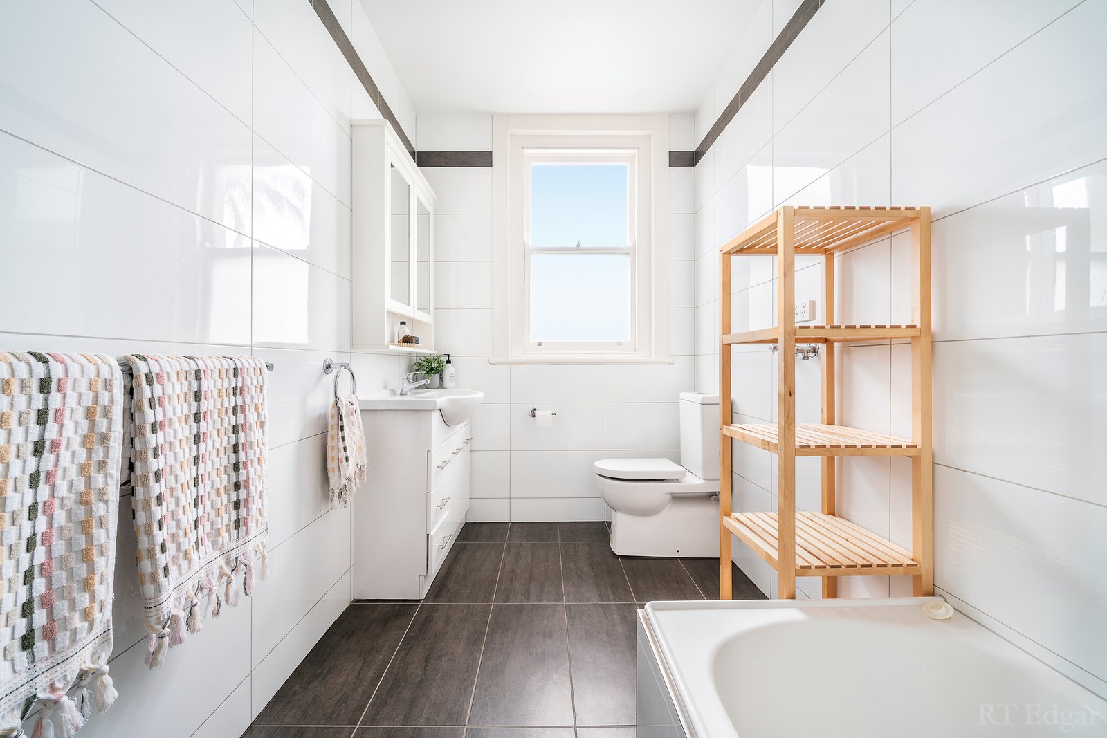 Real Estate and Property in 8/6 May Street, Elwood, VIC