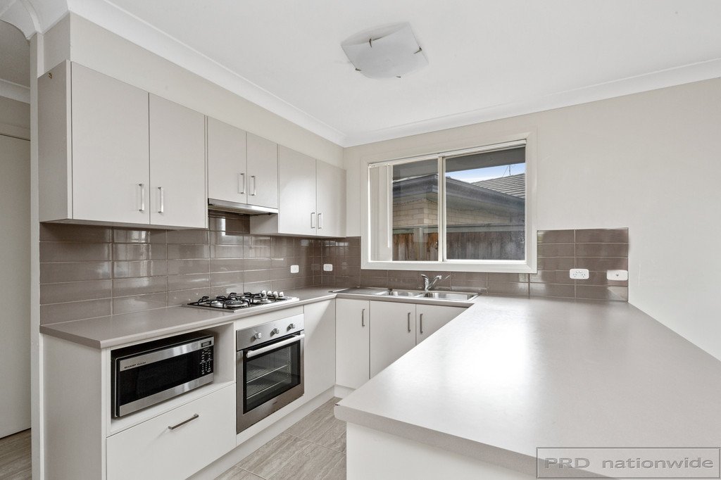 86 McKeachie Drive ABERGLASSLYN 7