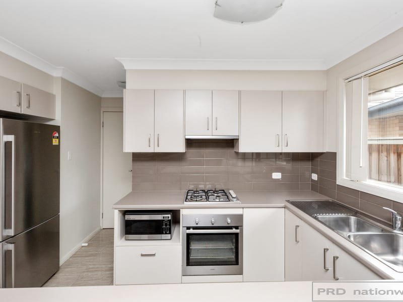 86 McKeachie Drive ABERGLASSLYN 6