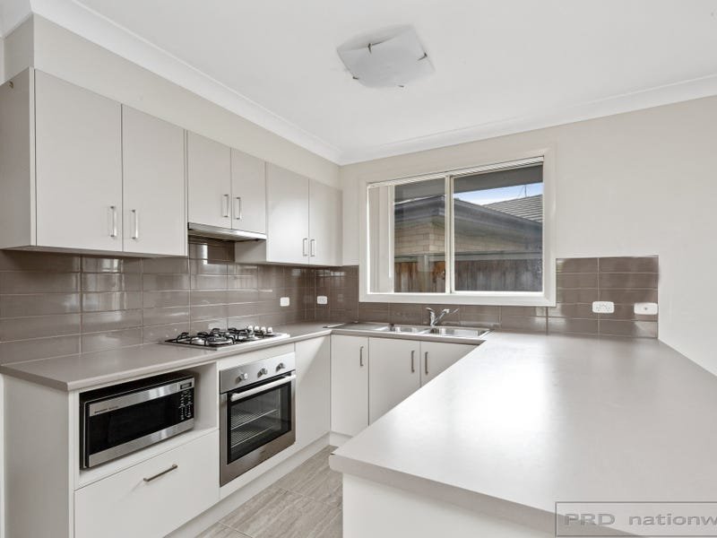 86 McKeachie Drive ABERGLASSLYN 7