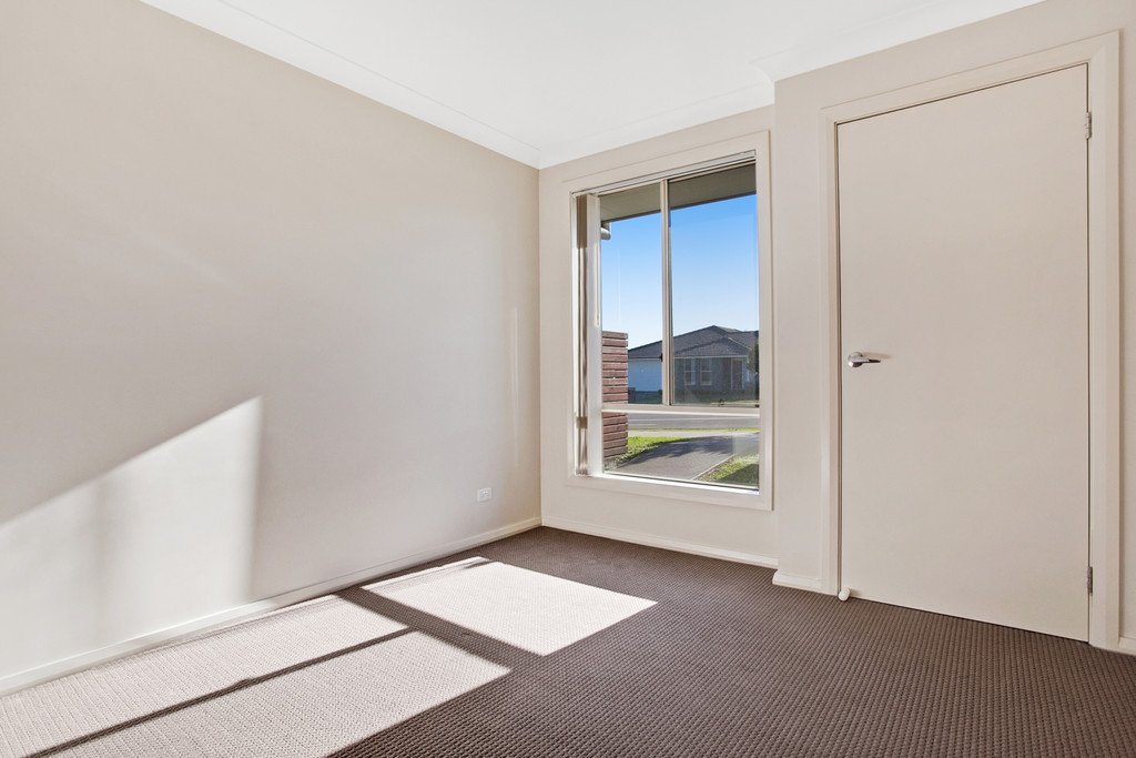 86 McKeachie Drive ABERGLASSLYN 6