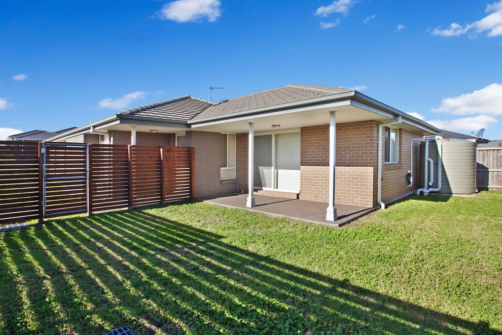 86 McKeachie Drive ABERGLASSLYN 8