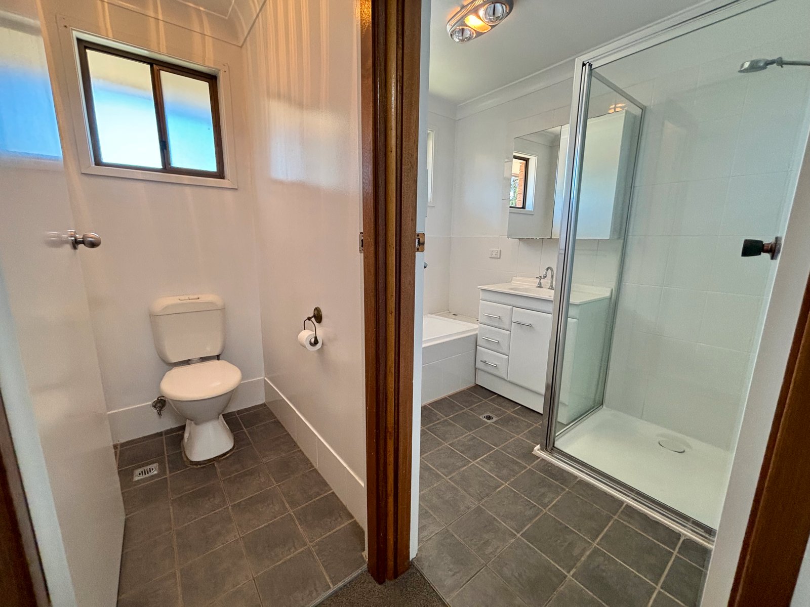 86 McRae Street TAMWORTH 11