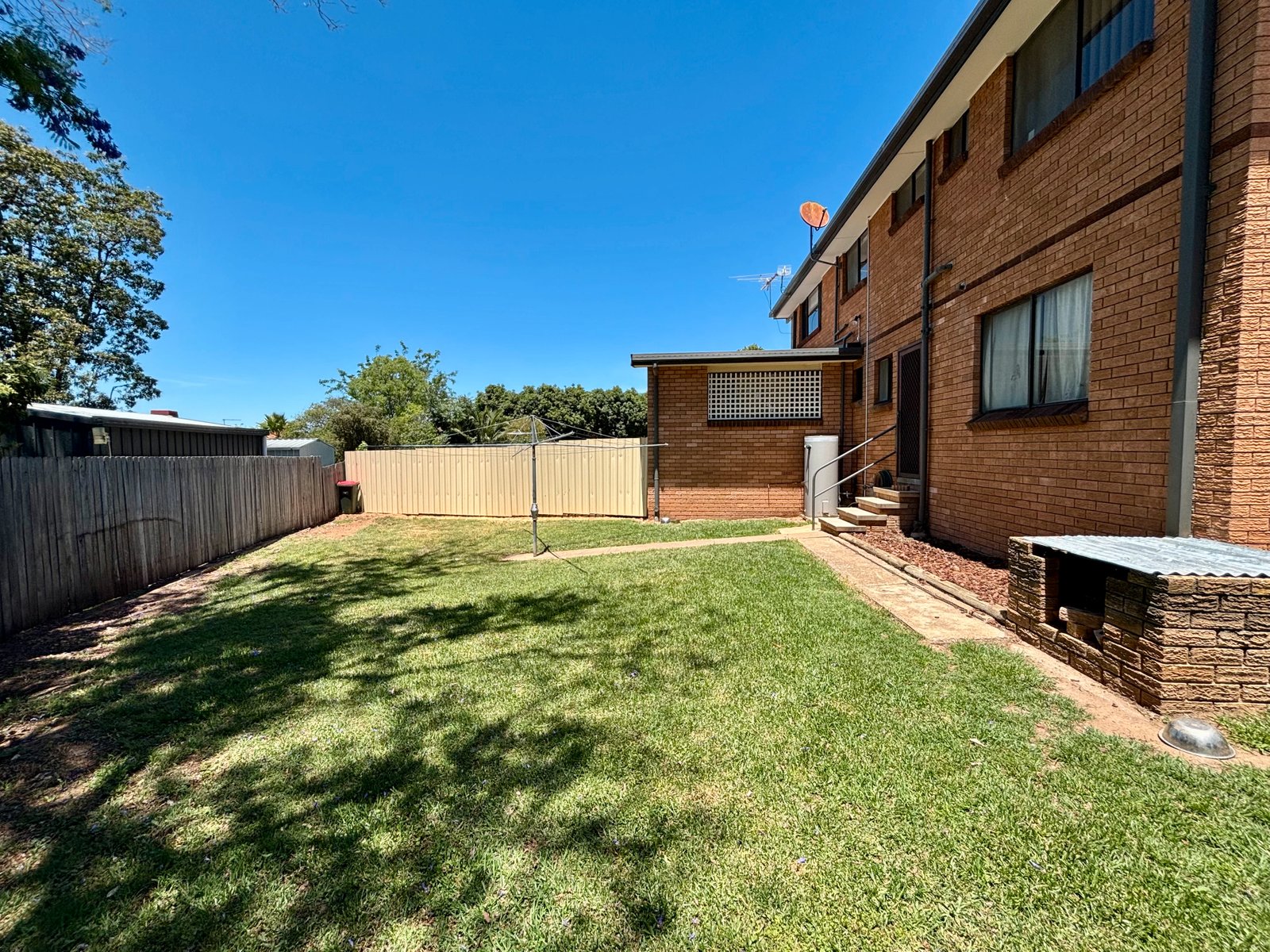 86 McRae Street TAMWORTH 15