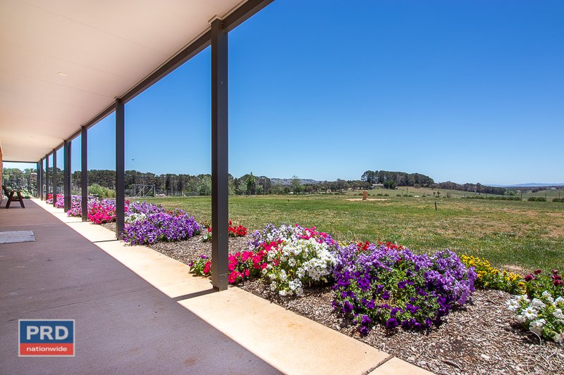 86 Neils Creek Road BUNGENDORE 10