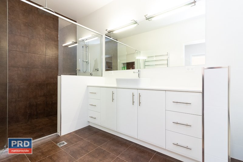 86 Neils Creek Road BUNGENDORE 19