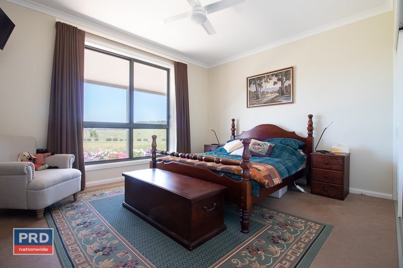 86 Neils Creek Road BUNGENDORE 20