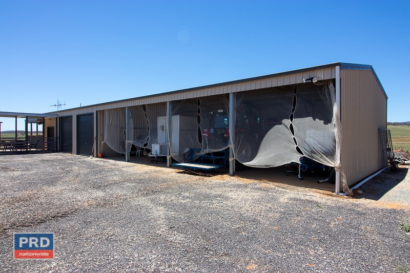 86 Neils Creek Road BUNGENDORE 24