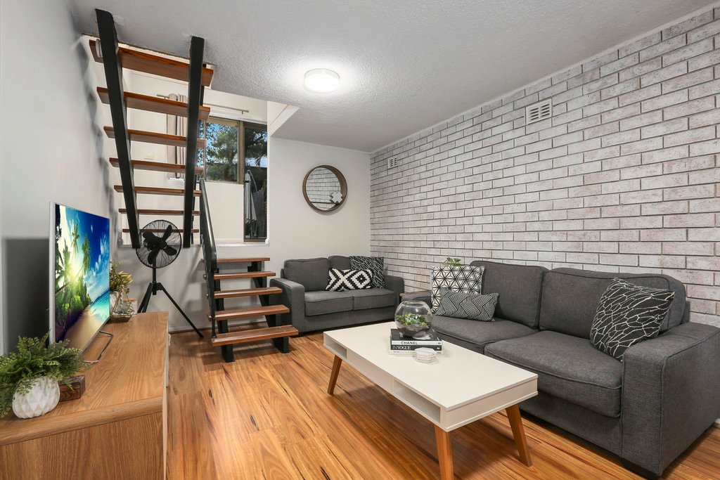 8/6 Payne Street MANGERTON 1