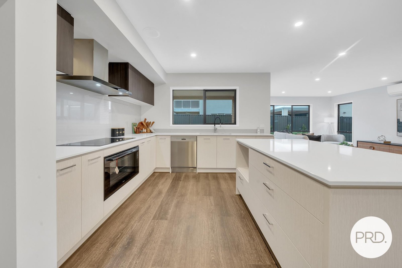 86 Positano Circuit BERWICK 11