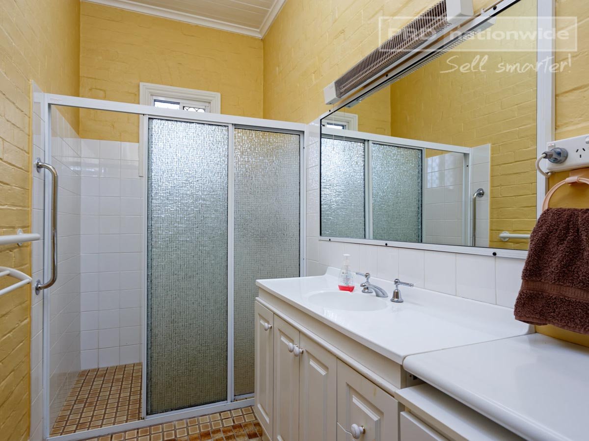 86 Railway Street TURVEY PARK 9