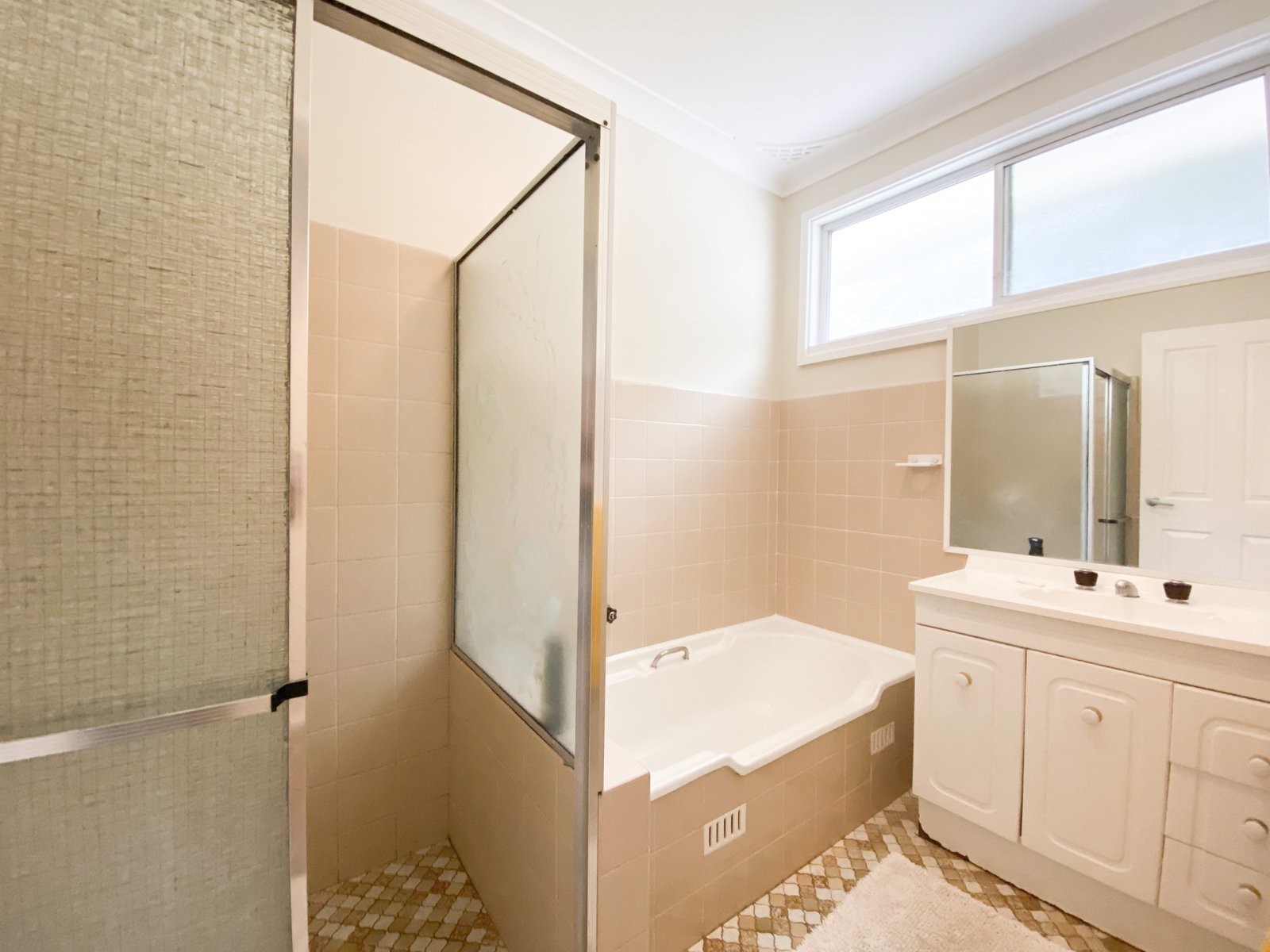 86 Randall Drive SALAMANDER BAY 10