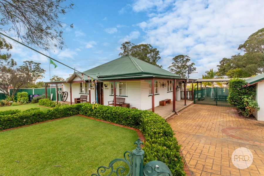 86 Richmond Road CAMBRIDGE PARK 4