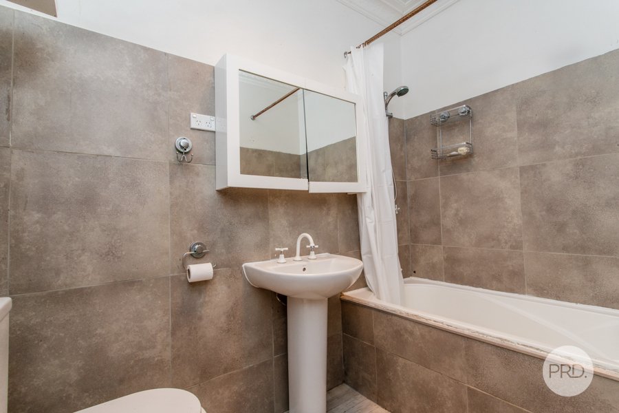86 Richmond Road CAMBRIDGE PARK 9