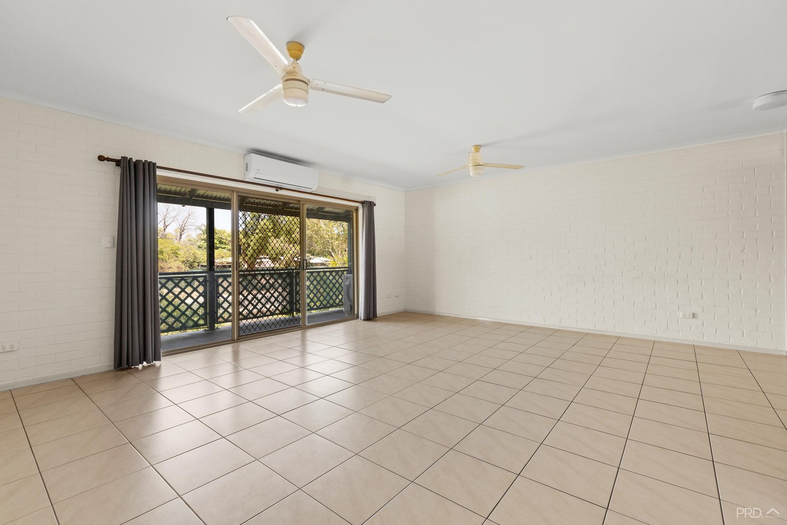 8/6 Robinson Street BROOME 4