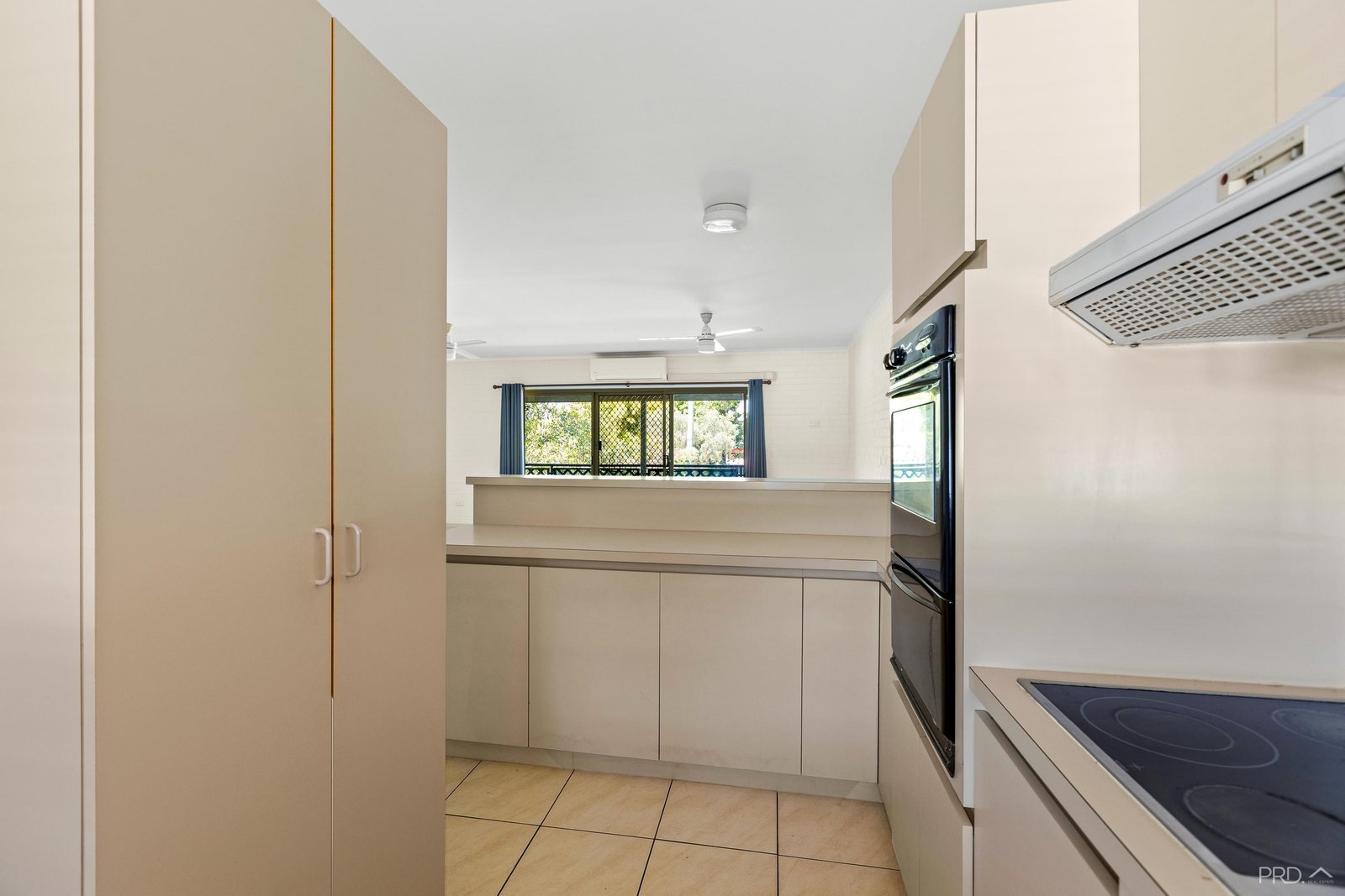 8/6 Robinson Street BROOME 10