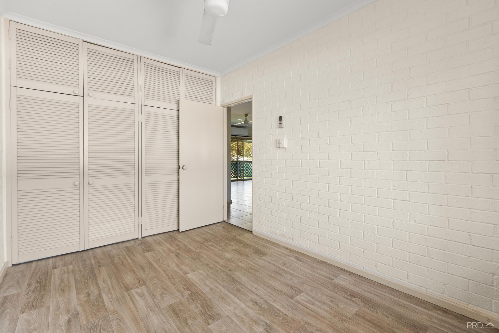 8/6 Robinson Street BROOME 16