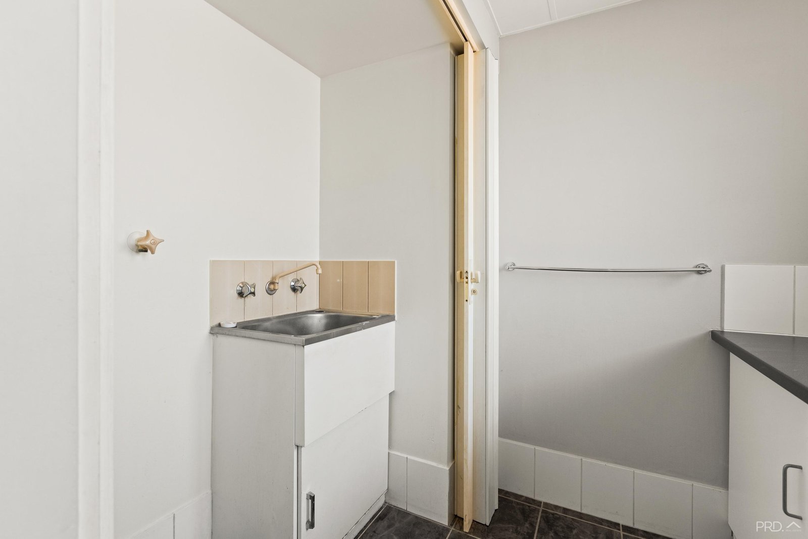 8/6 Robinson Street BROOME 18