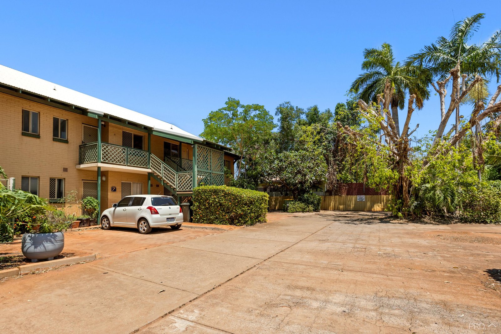 8/6 Robinson Street BROOME 24
