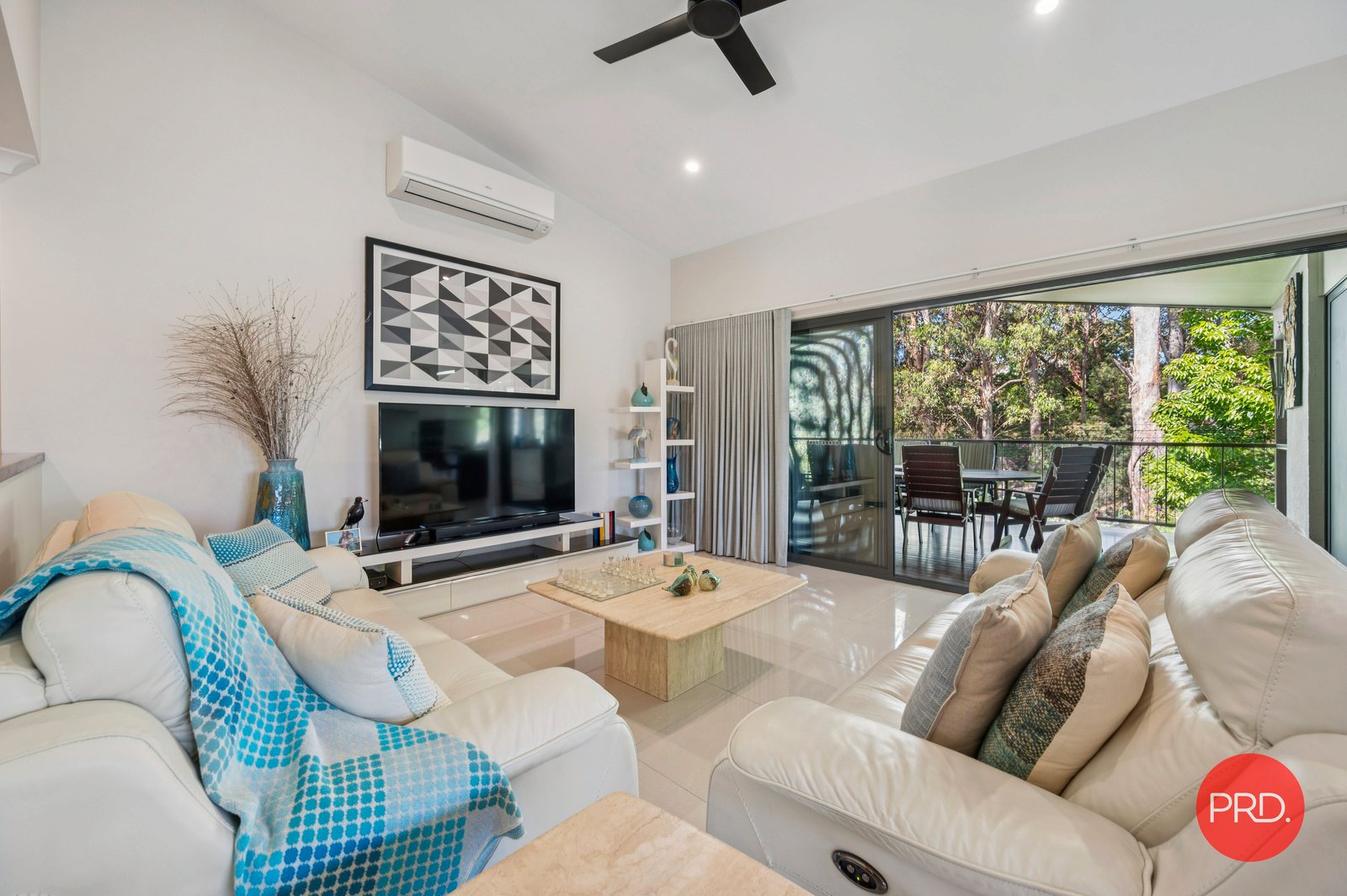 86 Roselands Drive COFFS HARBOUR 9