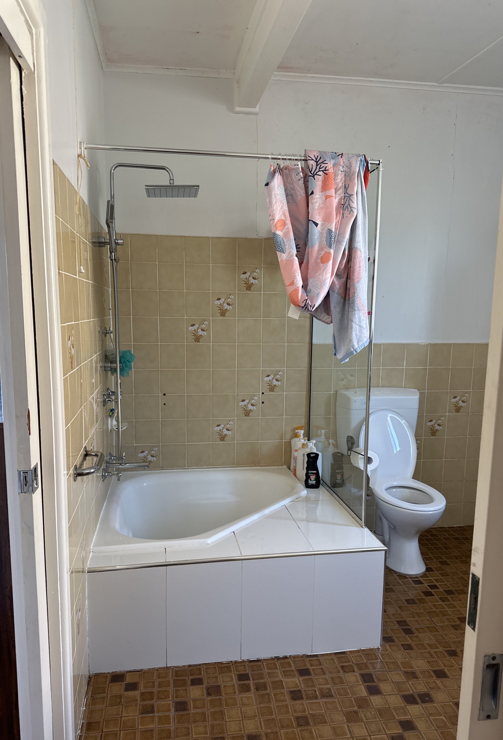 86 Russell Street TUMUT 4