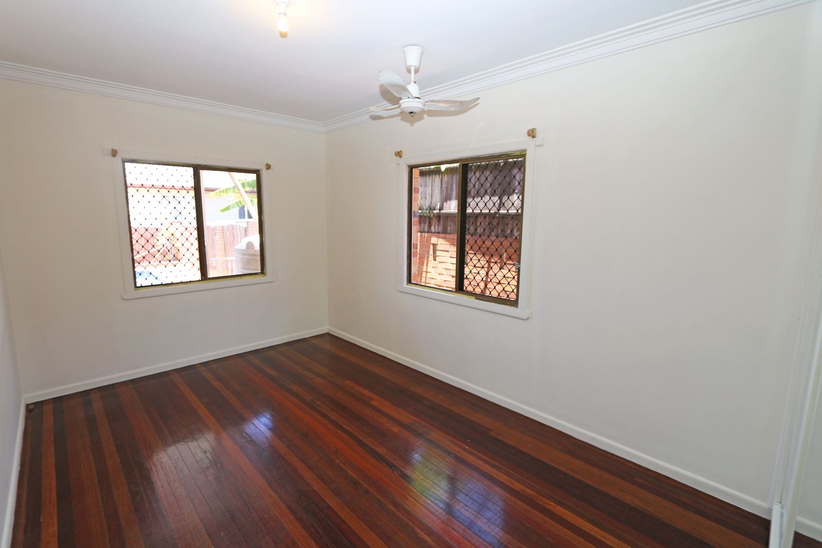 86 Smith Street SOUTHPORT 12
