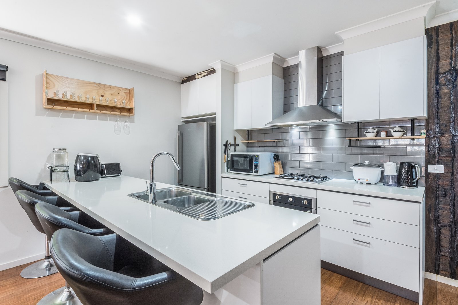 Gallery: 86 Sovereign Drive