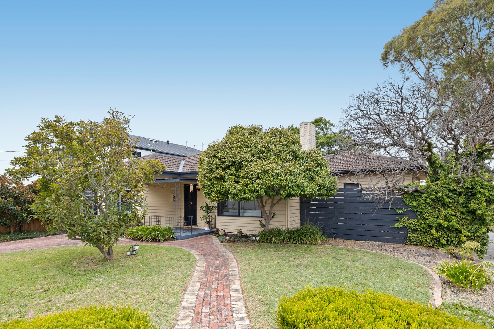 Gallery: 86 Tambet Street