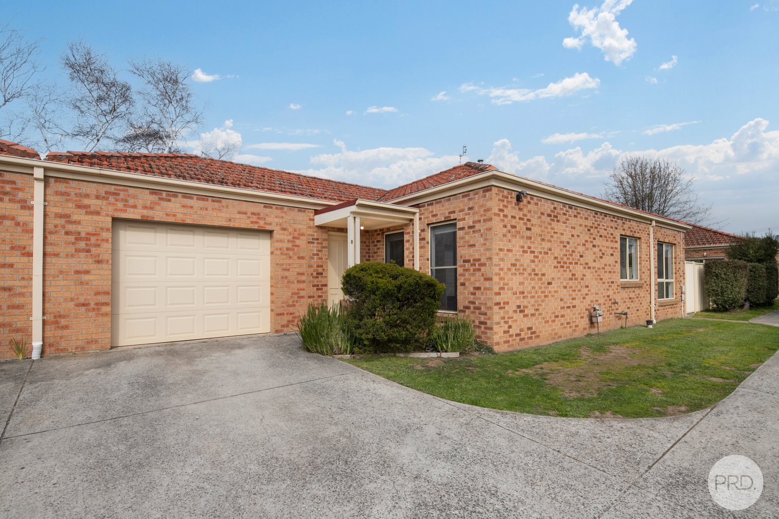 8/6 Thompson Street BROWN HILL 1