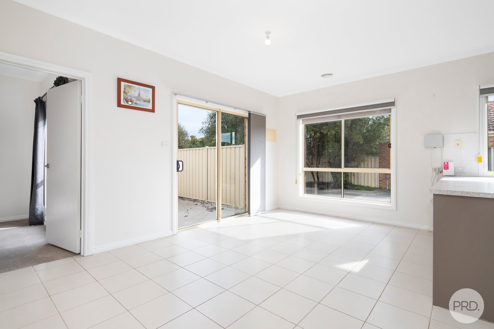 8/6 Thompson Street BROWN HILL 9