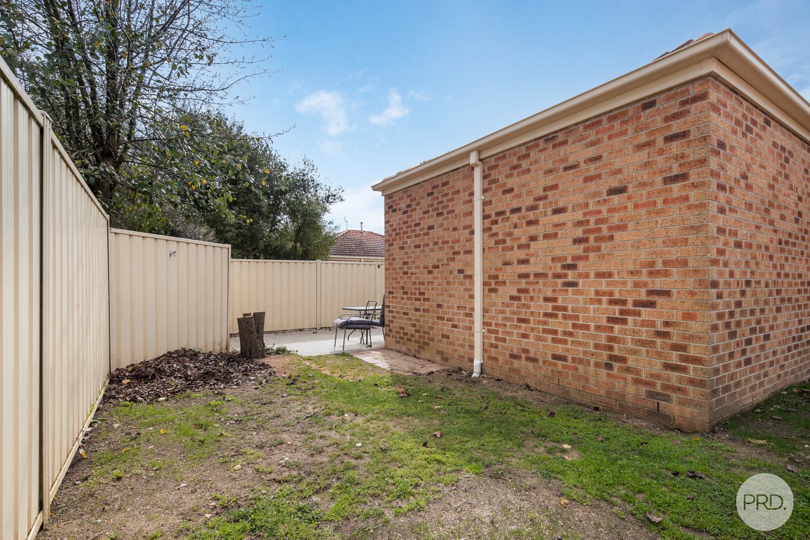 8/6 Thompson Street BROWN HILL 16