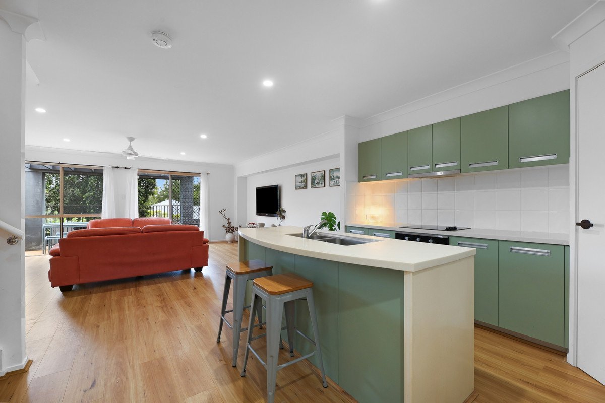 8/6 Tibbing Street Nerang 7