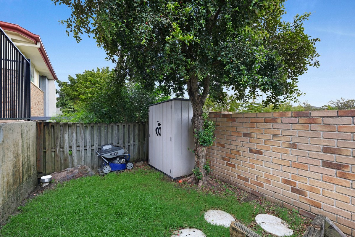 8/6 Tibbing Street Nerang 16