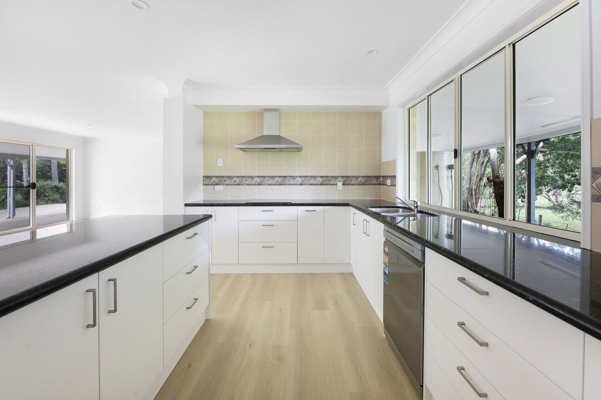 86 Valley Drive Tallebudgera 8