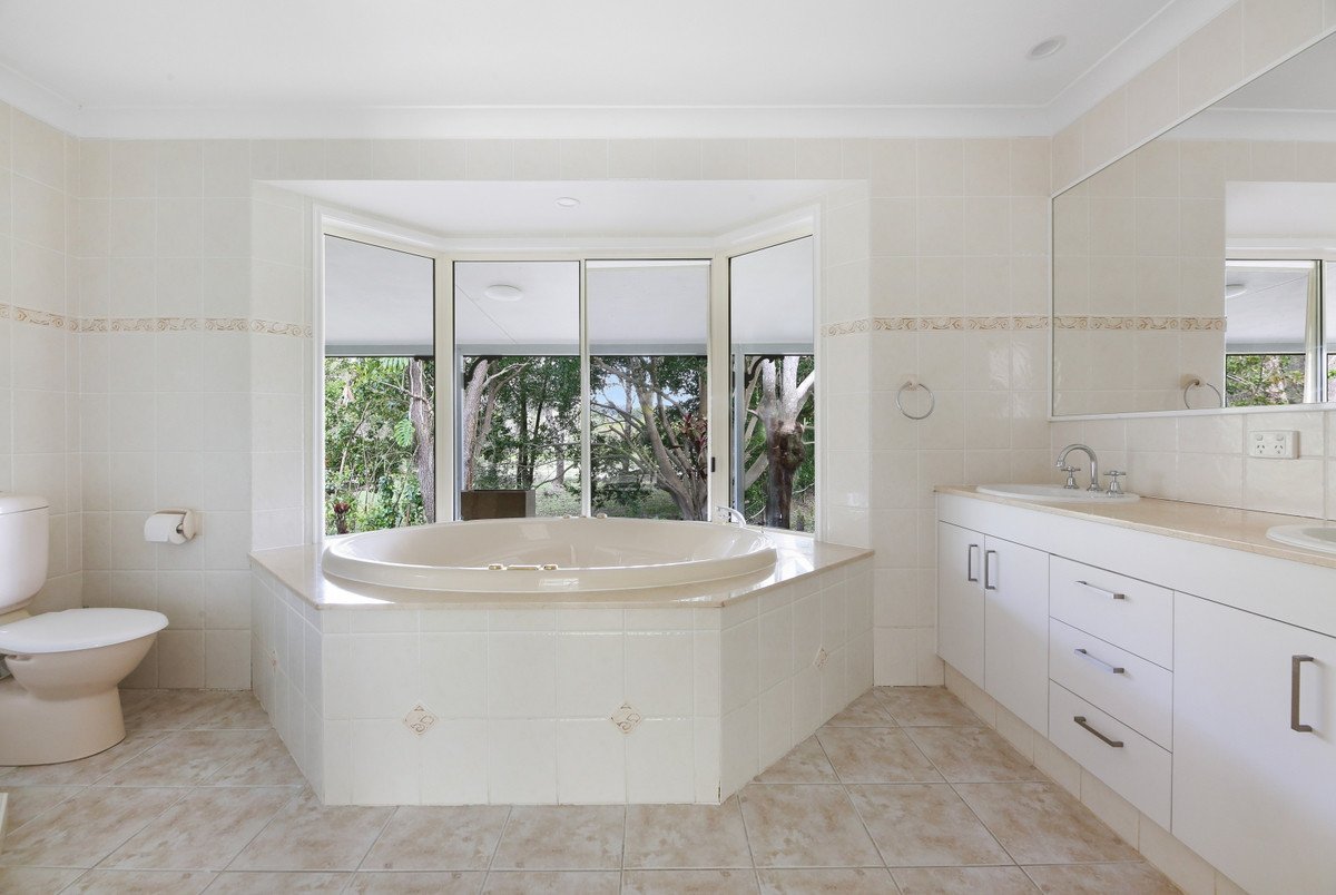 86 Valley Drive Tallebudgera 22