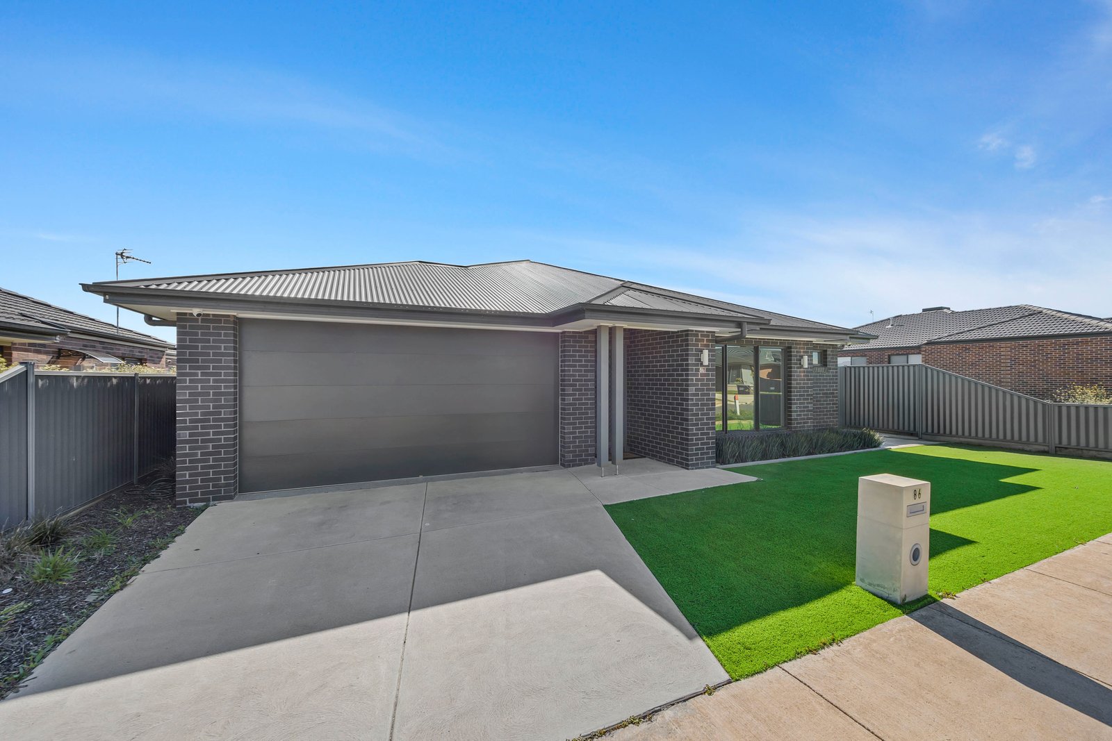 Gallery: 86 Willoby Drive