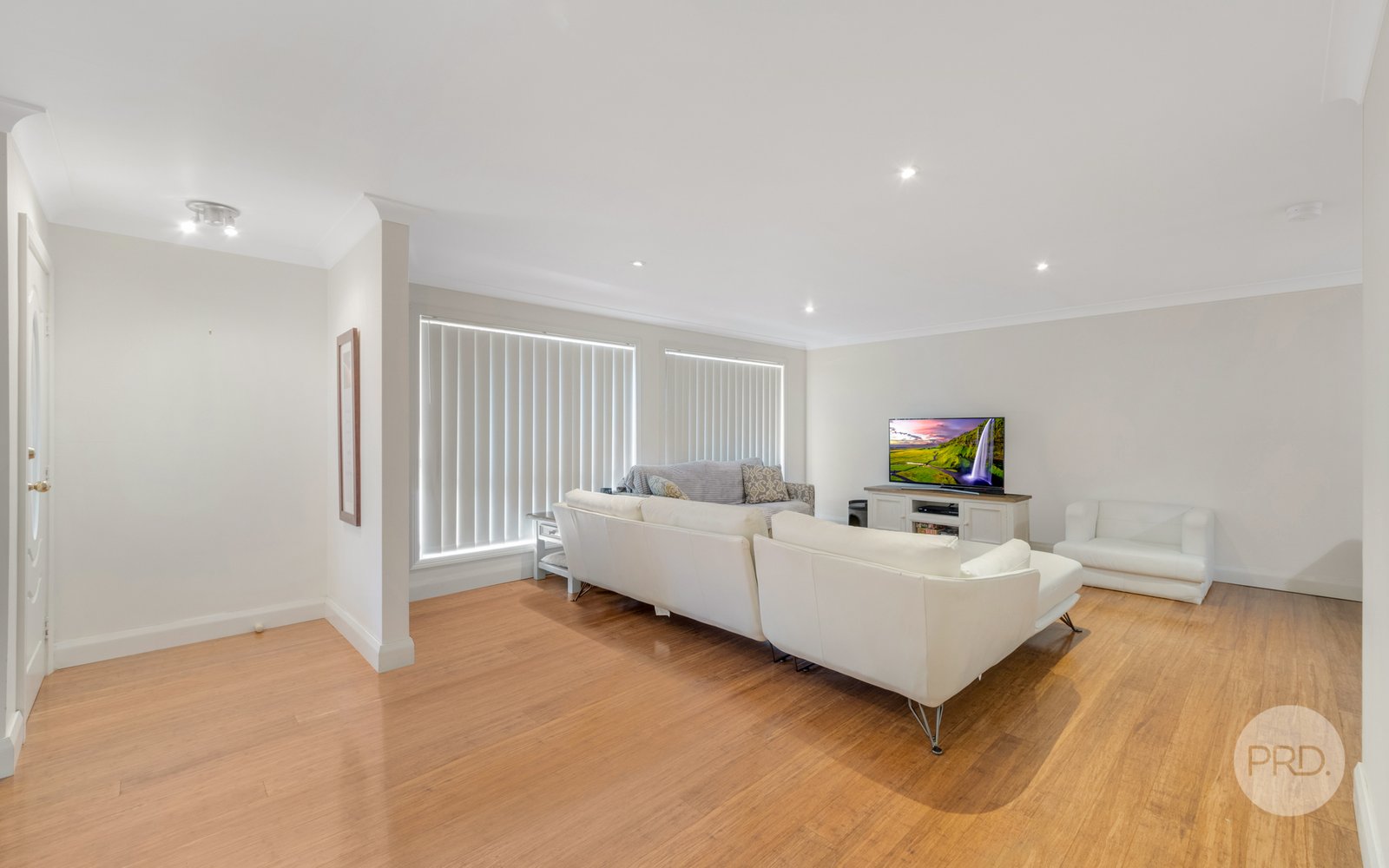 8/60 Great Western Highway EMU PLAINS 2