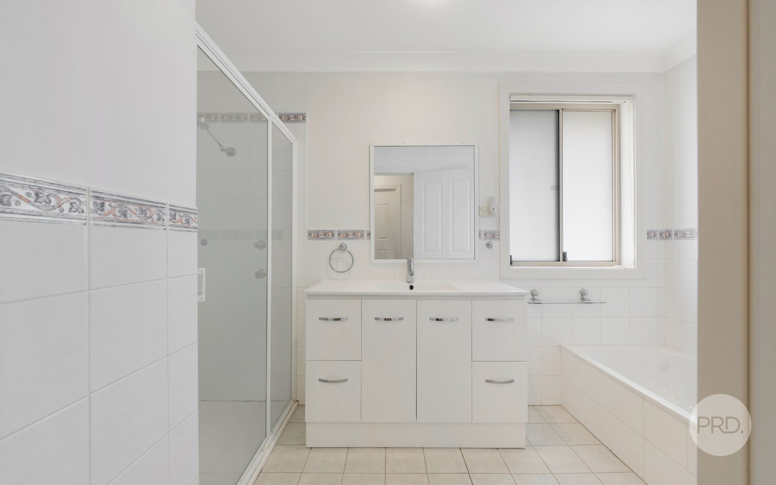 8/60 Great Western Highway EMU PLAINS 9