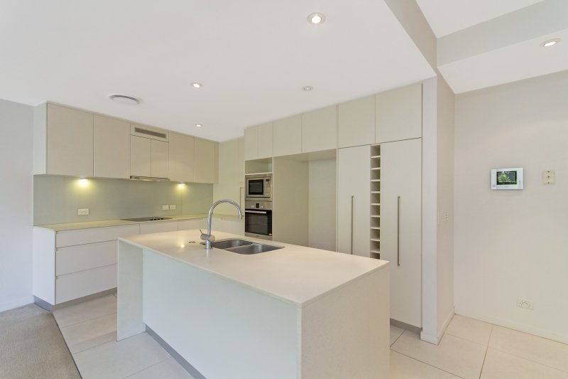 8/60 Marine Parade KINGSCLIFF 2